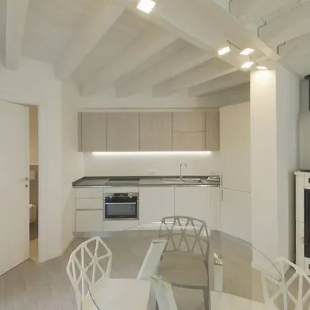 Joy - Luxury * Verona
